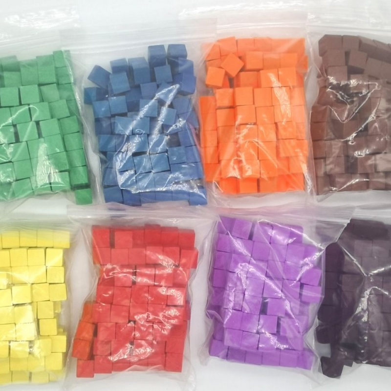 100 Pz/lotto 10mm Cubi di Legn - Board Game Economy recensione e prezzo