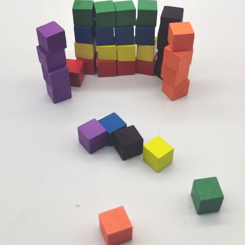 100 Pz/lotto 10mm Cubi di Legn - Board Game Economy recensione e prezzo
